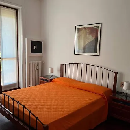 Apartament And Cosy Flat In Area *